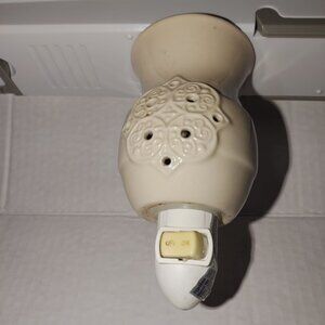 Ceramic Plug-In Wax Warmer With On/Off Switch Ivory Floral Pattern Electric Nigh